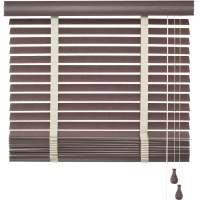 Jaloezieën faux wood 35 mm in een stijlvol interieur